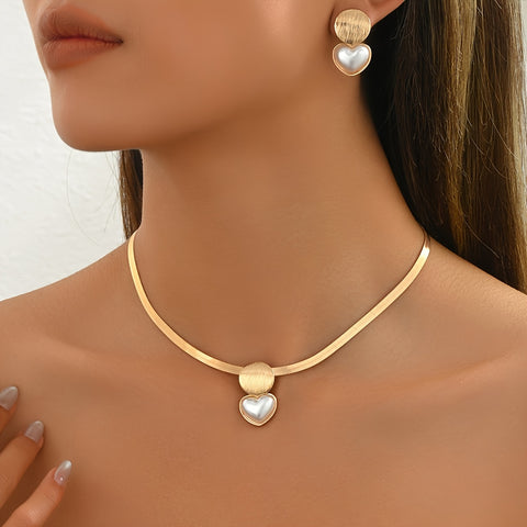 Retro Pearl & Heart Pendant Necklace Set – Elegant Layered Look