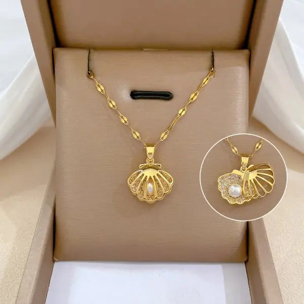 Elegant Micro-Inlaid Zircon Butterfly Choker Necklace