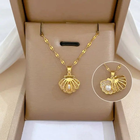 Elegant Micro-Inlaid Zircon Butterfly Choker Necklace