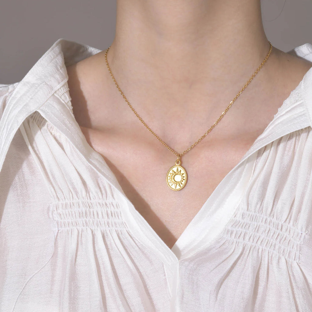 18K Gold Plated Sunflower Necklace – Waterproof Stainless Steel Pendant