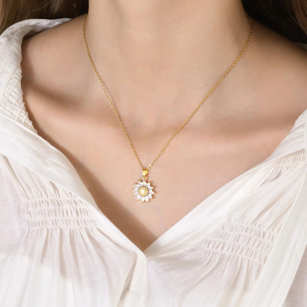 18K Gold Plated Sunflower Necklace – Waterproof Stainless Steel Pendant
