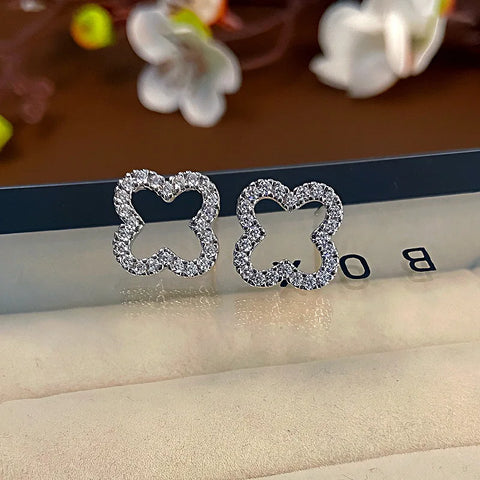 Four-Leaf Clover Earrings – Elegant Lucky Charm Design