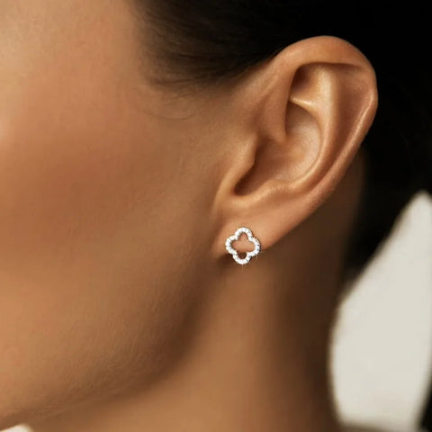 Four-Leaf Clover Earrings – Elegant Lucky Charm Design